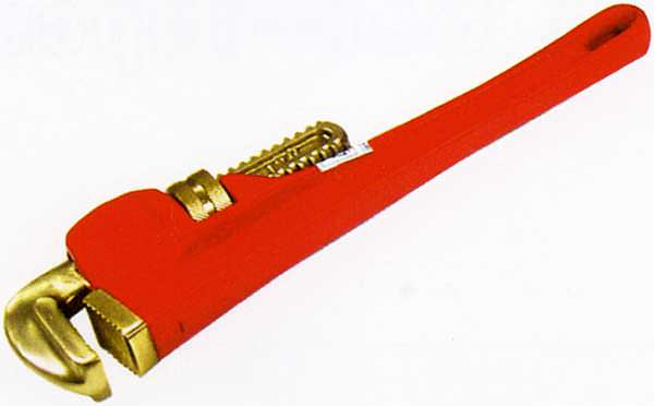 Adjustable pipe wrench